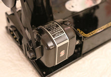 Load image into Gallery viewer, Singer Featherweight 222K Sewing Machine EN137***

