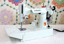 Load image into Gallery viewer, Singer Featherweight 221K Sewing Machine, WHITE EV957***
