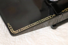 Load image into Gallery viewer, Singer Featherweight 222K Sewing Machine EP541***
