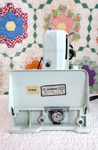 Load image into Gallery viewer, Singer Featherweight 221K Sewing Machine, WHITE EV957***
