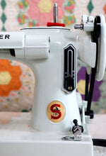 Load image into Gallery viewer, Singer Featherweight 221K Sewing Machine, WHITE EV957***
