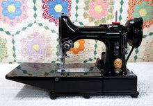 Load image into Gallery viewer, Singer Featherweight 222K Sewing Machine, RED "S" EP5428**

