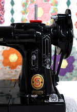 Load image into Gallery viewer, Singer Featherweight 222K Sewing Machine, RED "S" EP5428**
