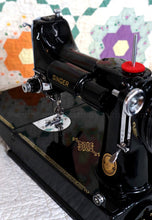 Load image into Gallery viewer, Singer Featherweight 221K Sewing Machine, EH378***
