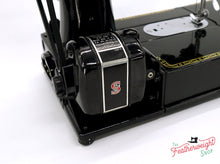 Load image into Gallery viewer, Singer Featherweight 222K Sewing Machine EL185***
