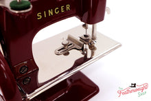 Load image into Gallery viewer, Singer Sewhandy Model 20 - Fully Restored in Brandywine
