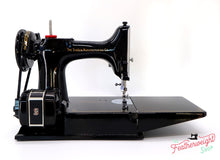Load image into Gallery viewer, Singer Featherweight 221 1954 - AL690***
