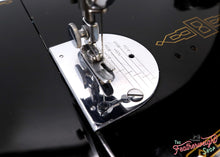 Load image into Gallery viewer, Singer Featherweight 221 1954 - AL690***

