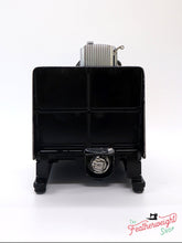 Load image into Gallery viewer, Singer Featherweight 222K 1953 - EJ268***
