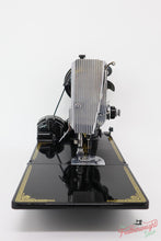 Load image into Gallery viewer, Singer Featherweight 221 Sewing Machine, AL0050**
