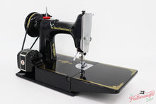 Load image into Gallery viewer, Singer Featherweight 221 Sewing Machine, AL0050**
