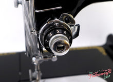 Load image into Gallery viewer, Singer Featherweight 222K 1953 - EJ268***
