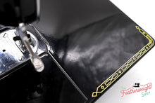 Load image into Gallery viewer, Singer Featherweight 222K 1953 - EJ268***
