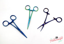 Load image into Gallery viewer, Thread-O-Stat, Featherweight Thread Grabber - IRIDESCENT GREEN
