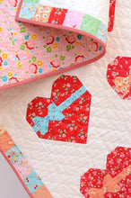 Load image into Gallery viewer, Pattern, Sweetheart Quilt by Ellis &amp; Higgs (digital download)
