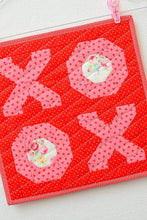 Load image into Gallery viewer, Pattern, XOXO MINI Quilt by Ellis &amp; Higgs (digital download)
