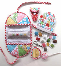 Load image into Gallery viewer, PATTERN BOOKLET, Bee in my Bonnet Stitchy Pattern by Lori Holt
